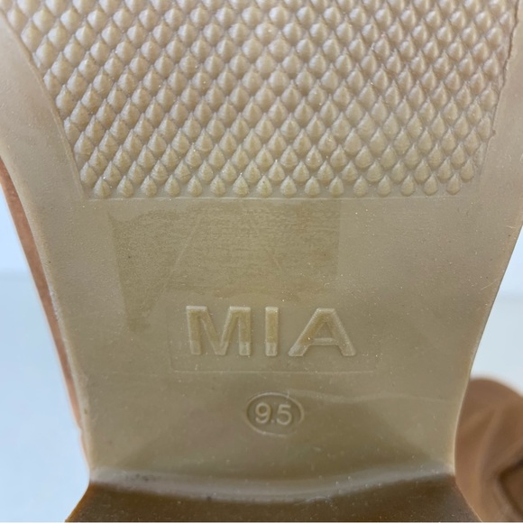 MIA~NWT~Women’s “Smyth” Faux Leather Slip-On Cognac Ankle Boots~Sz 9.5‎ - Picture 10 of 12